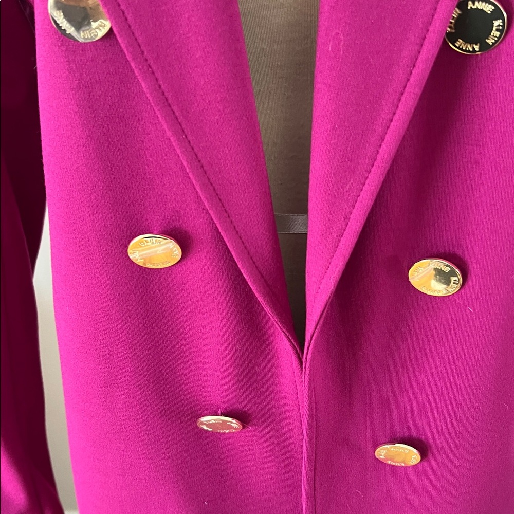 Anne Klein Magenta Blazer with Gold Buttons NWOT - Picture 3 of 7